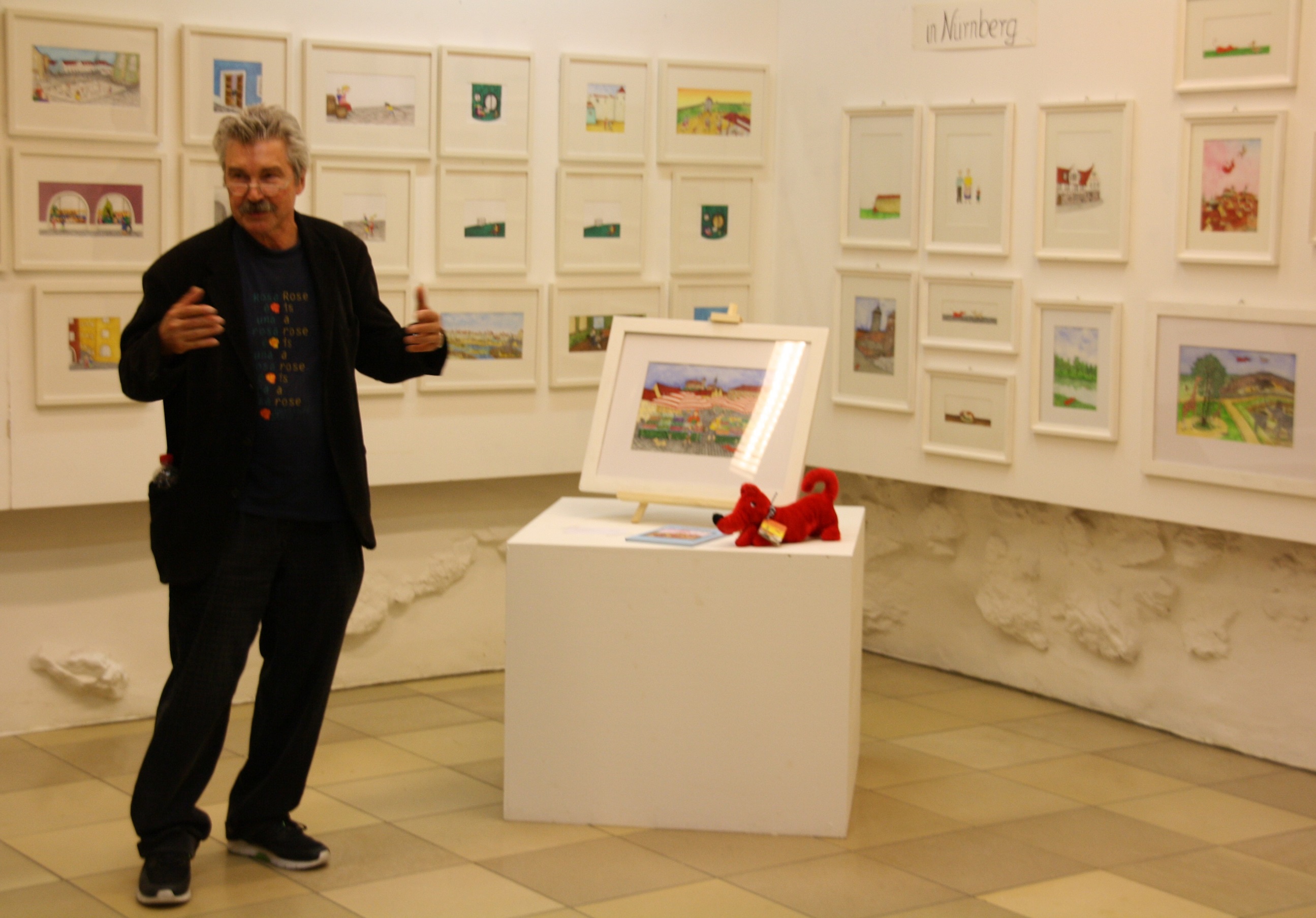Helmut Hoehn bei der Ausstellungseröffnung im Zehentstadel Beratzhausen (Foto: Horst Valder)